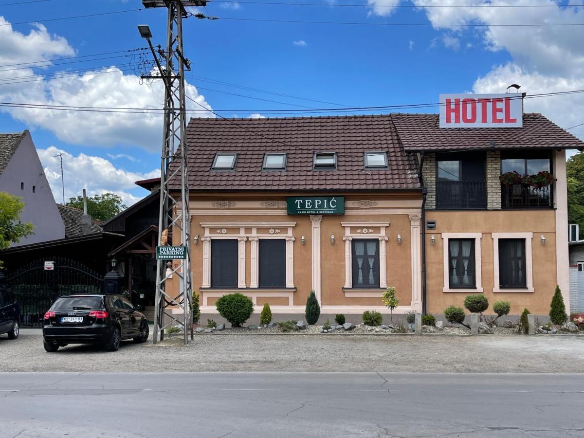 Tepic Garni Hotel Temerin Exteriör bild